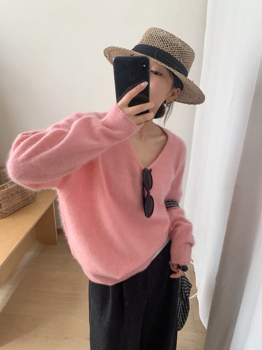 // 15色親膚羊毛拉絨工藝高級感V領NT