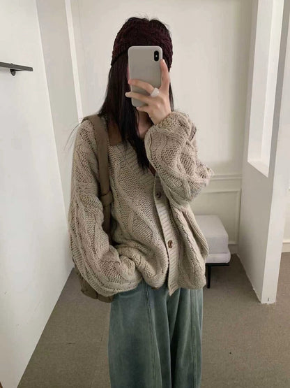 // 復古感V領重工麻花中長CD