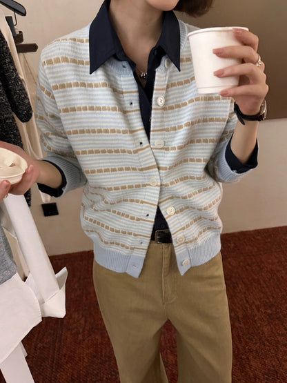 C67 / 撞色點點間條圓領針織外套