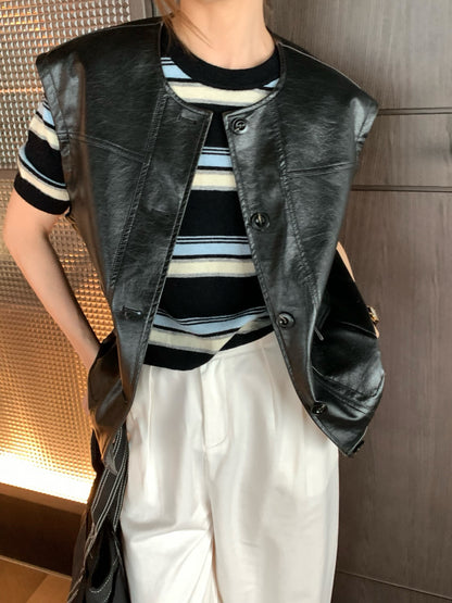 // 超帥圓領口袋彷皮背心外套