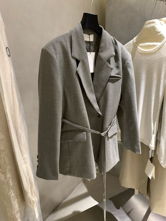 // 高質連腰帶經典西裝外套