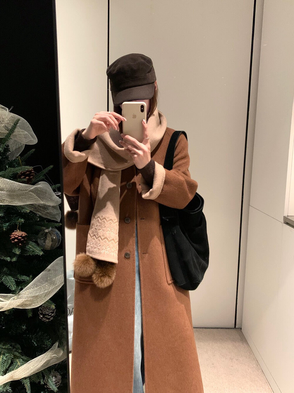 // 70%綿羊毛簡約插肩V領長款手工羊毛外套(連頸巾)