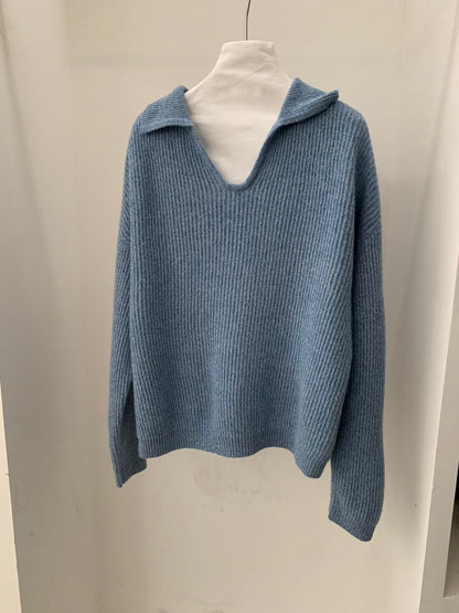 // 100%羊毛極軟糯小V翻領毛衣