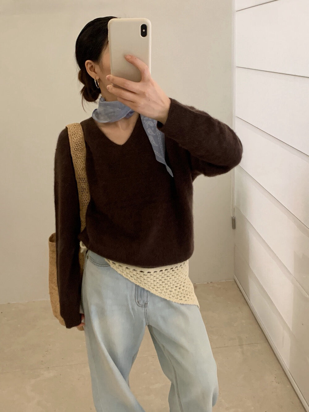 // 15色親膚羊毛拉絨工藝高級感V領NT