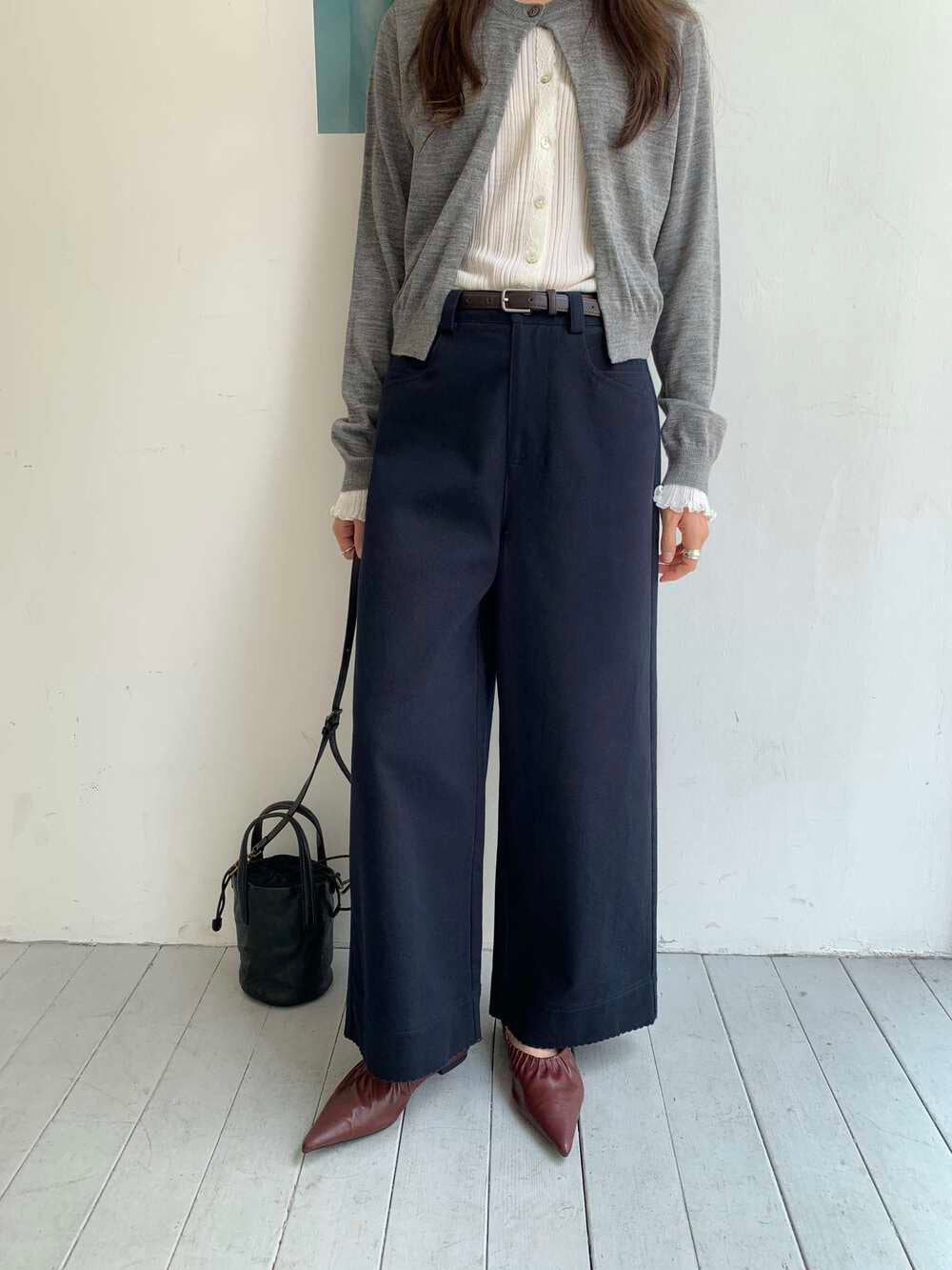 // 褲型超好簡約花邊直腳九分褲