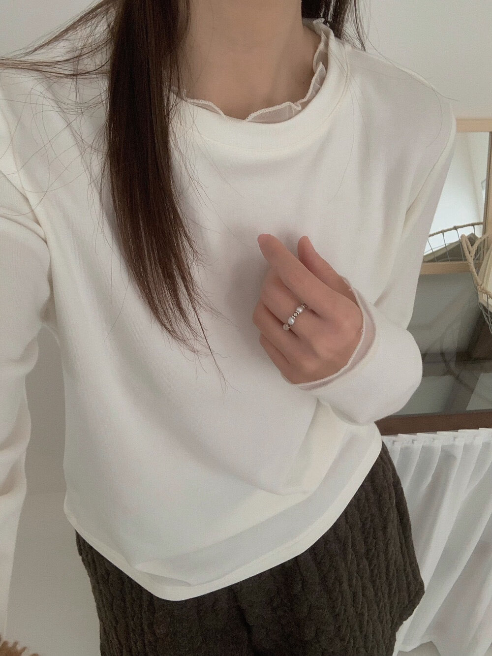 // 5%羊毛拼lace邊超舒服彈性打底上衣