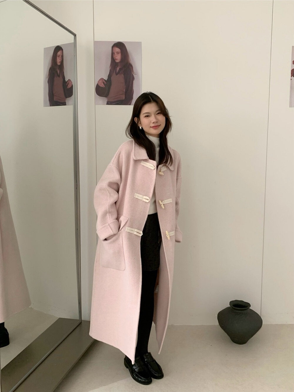 // 100%羊毛大口袋牛角鈕雙面手工長外套