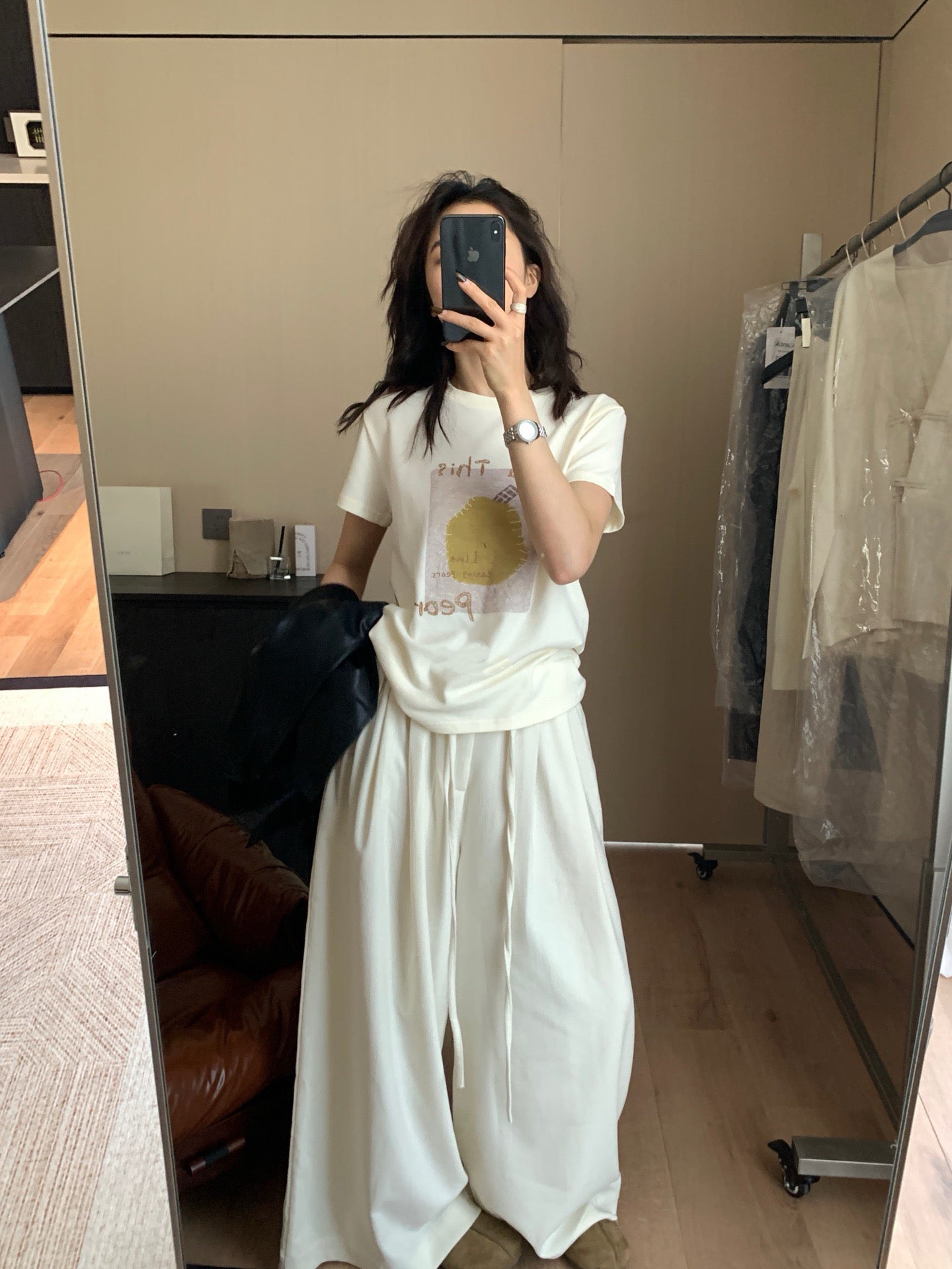 // 壓褶超遮肉橡筋腰連褲帶休閒褲