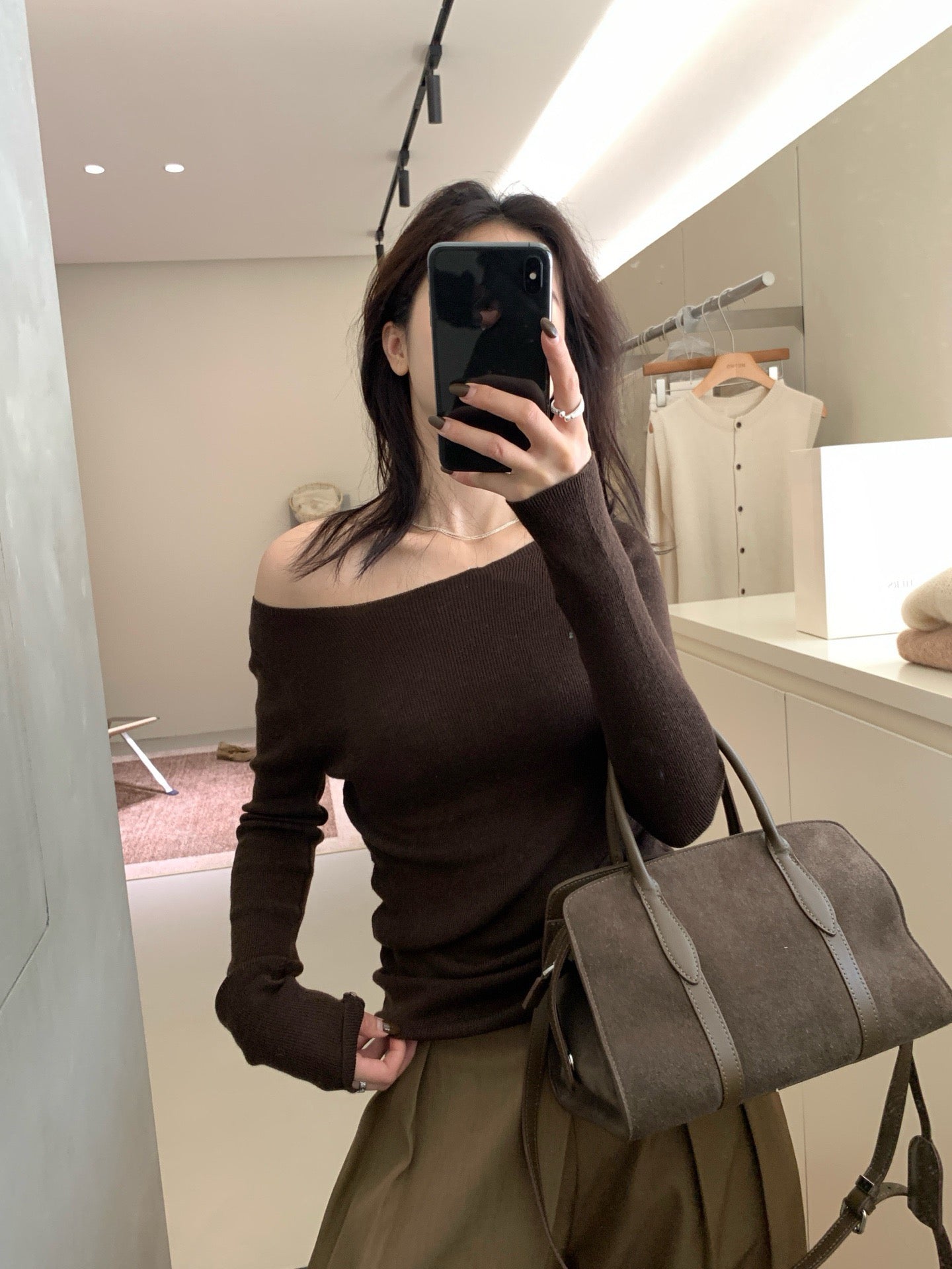 // 性價比多穿法多色針織NT