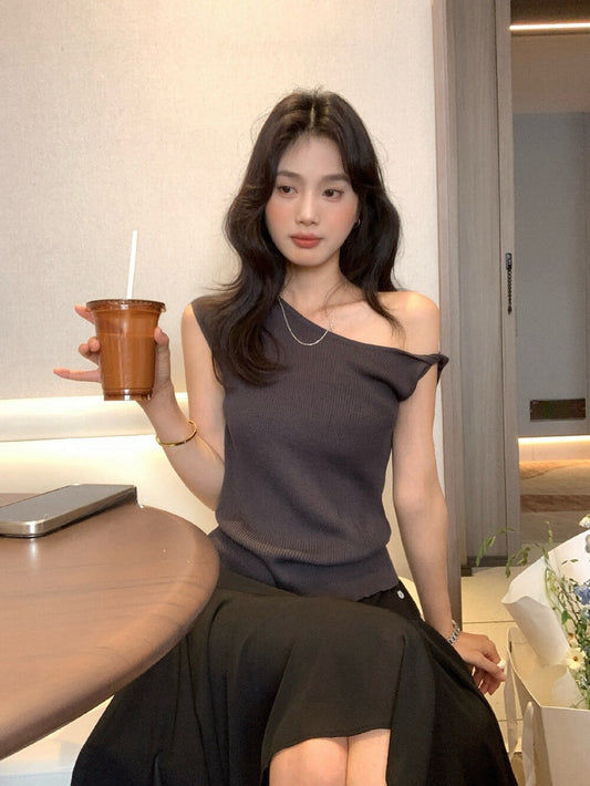 // 顯瘦麻質扭結肩針織上衣