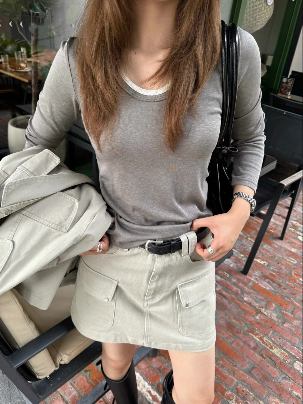 B118 / 超親膚莫代爾棉撞色領側打褶TEE