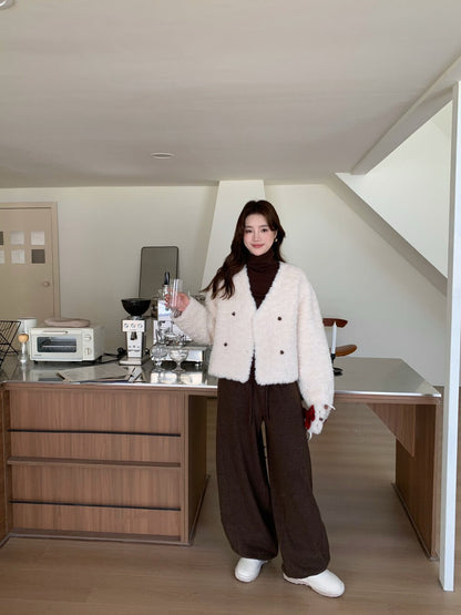 // V領雙排扣毛毛皮毛一體外套(連袋仔)