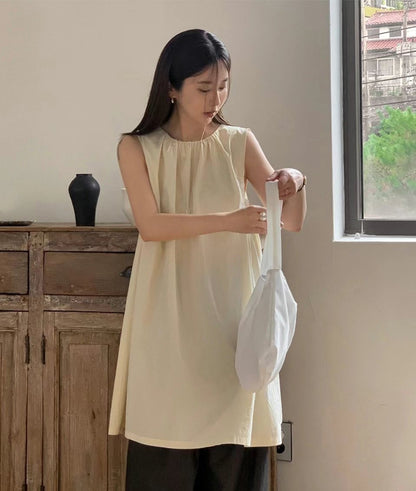 // 後鈕扣超遮肉褶褶領長背心