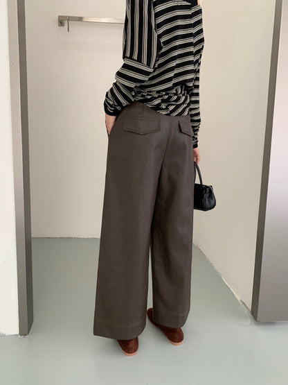 // 復古感超顯瘦連腰帶皮褲