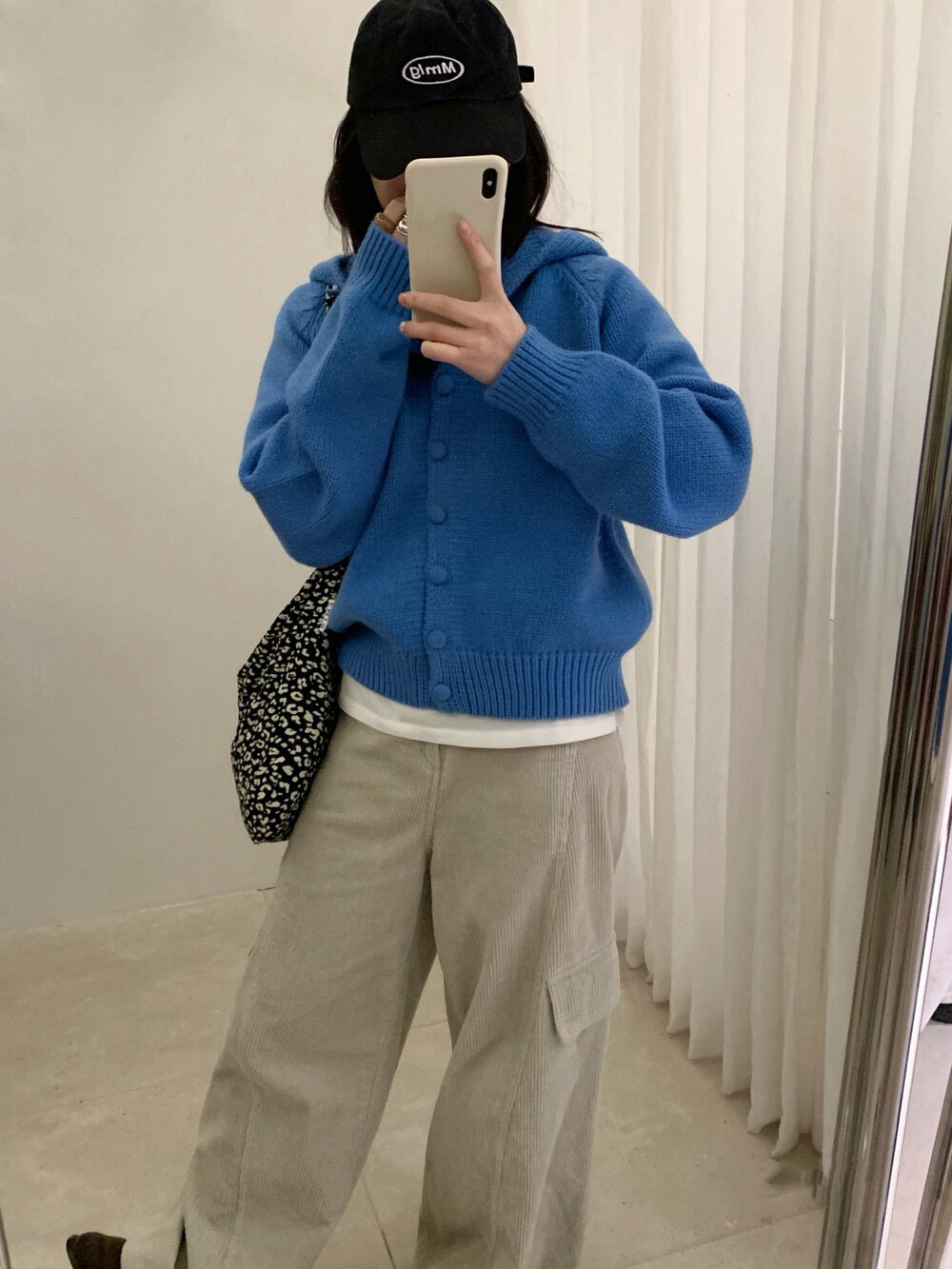 // 質感包扣連帽排扣毛衣