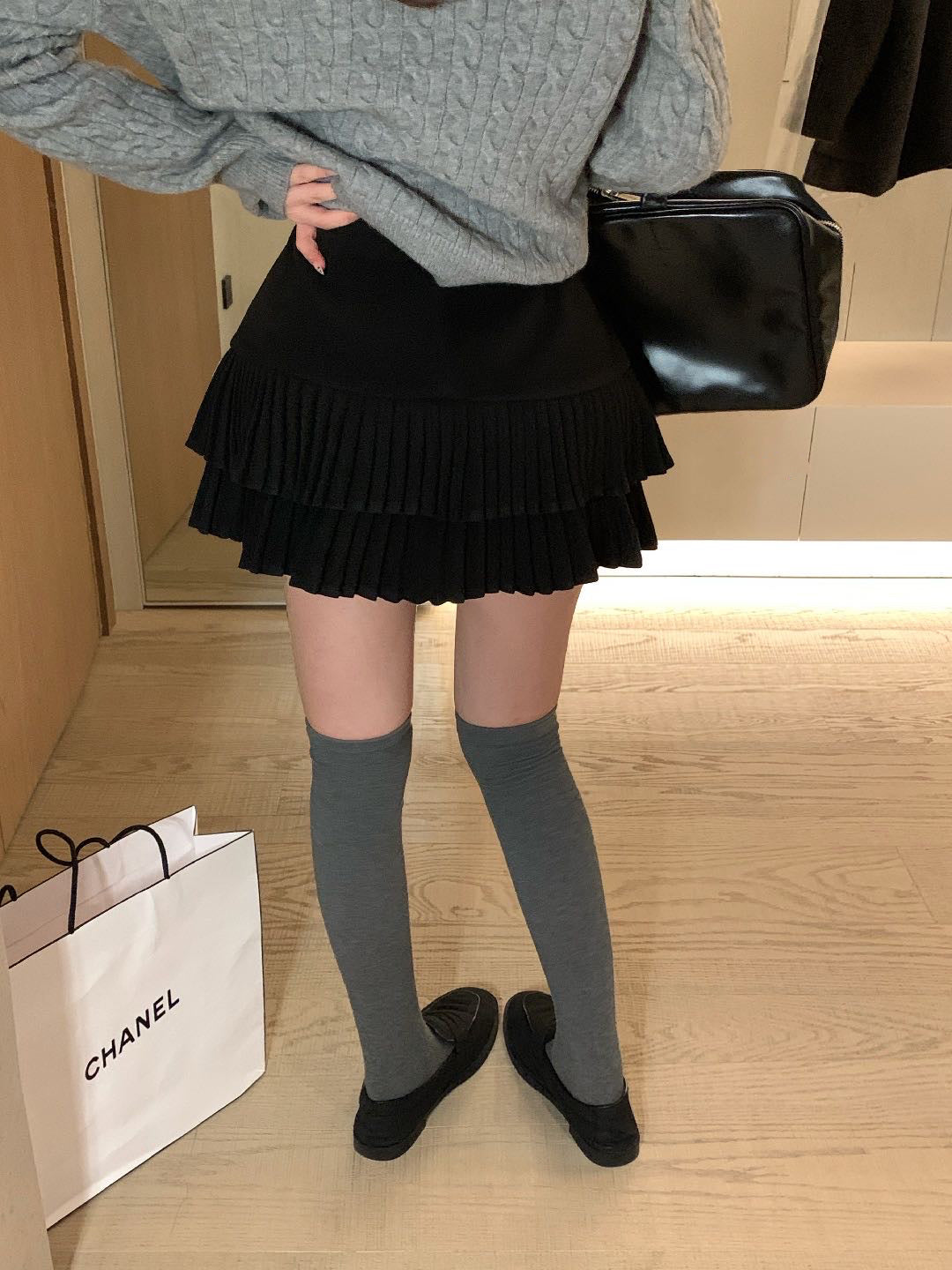 // 復古雙層細百褶毛呢短裙