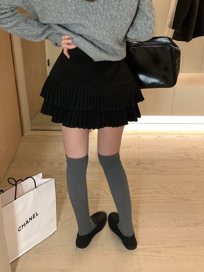 // 復古雙層細百褶毛呢短裙