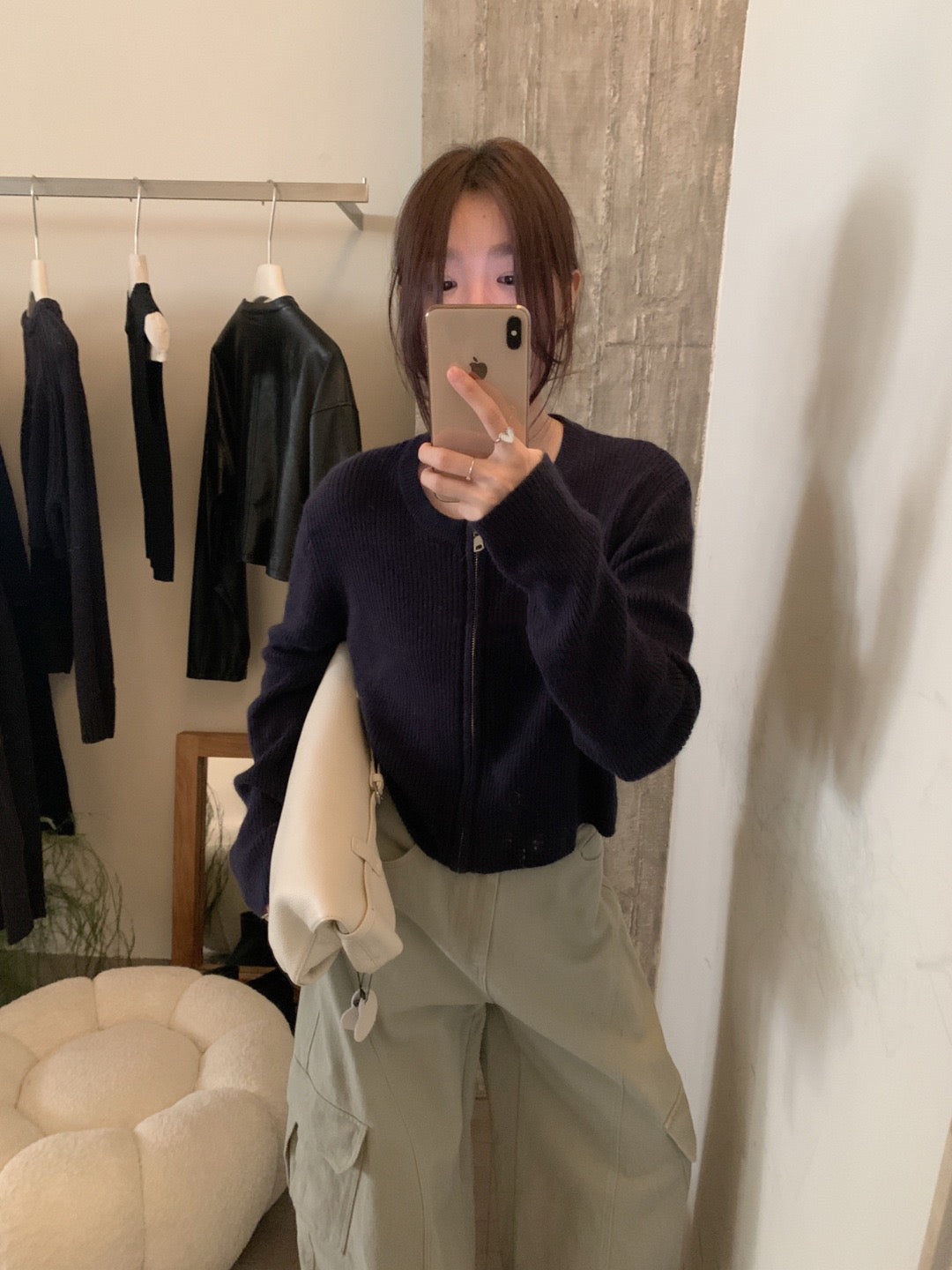 // 高質貂絨圓領拉鍊CD