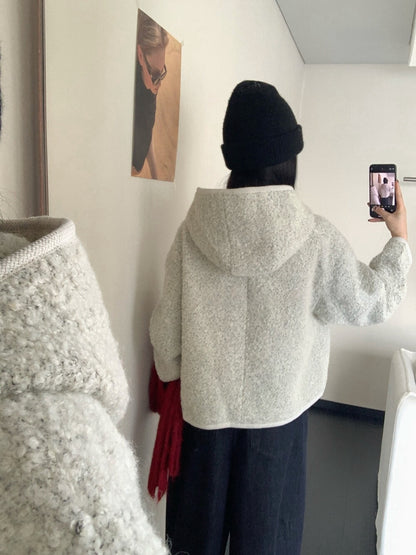 // 10%羊羔毛圈圈絨銀扣連帽外套