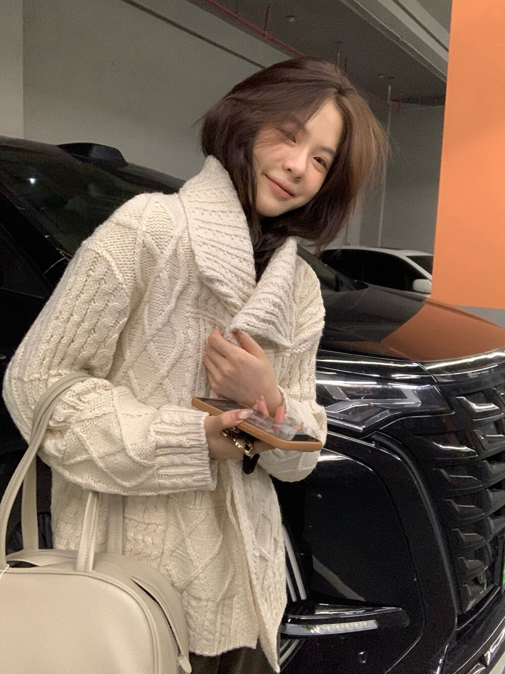 // 復古慵懶麻花紋翻領CD