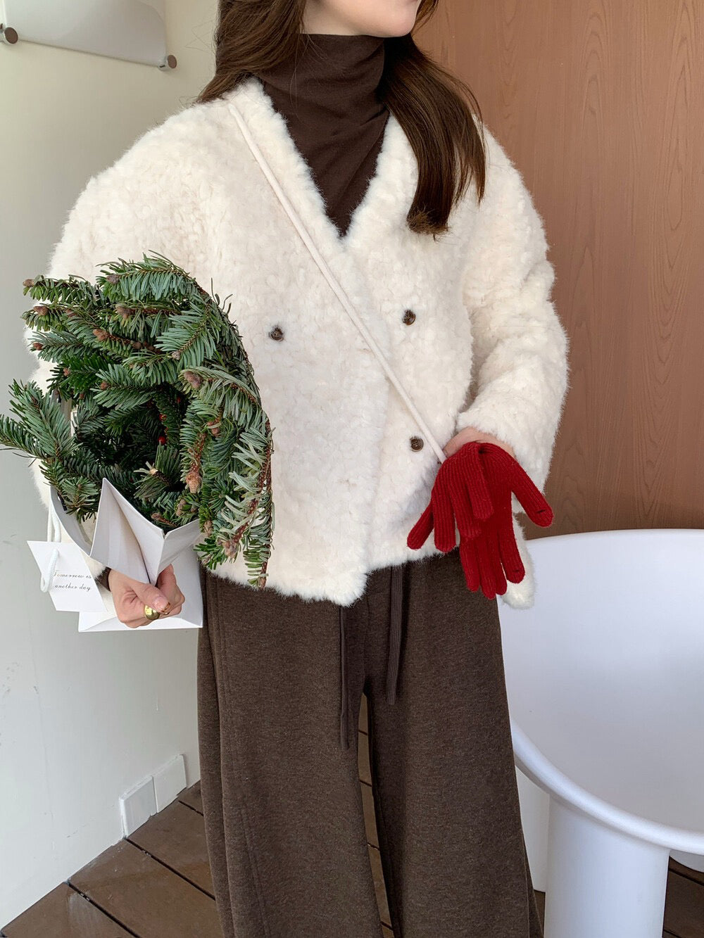 // V領雙排扣毛毛皮毛一體外套(連袋仔)