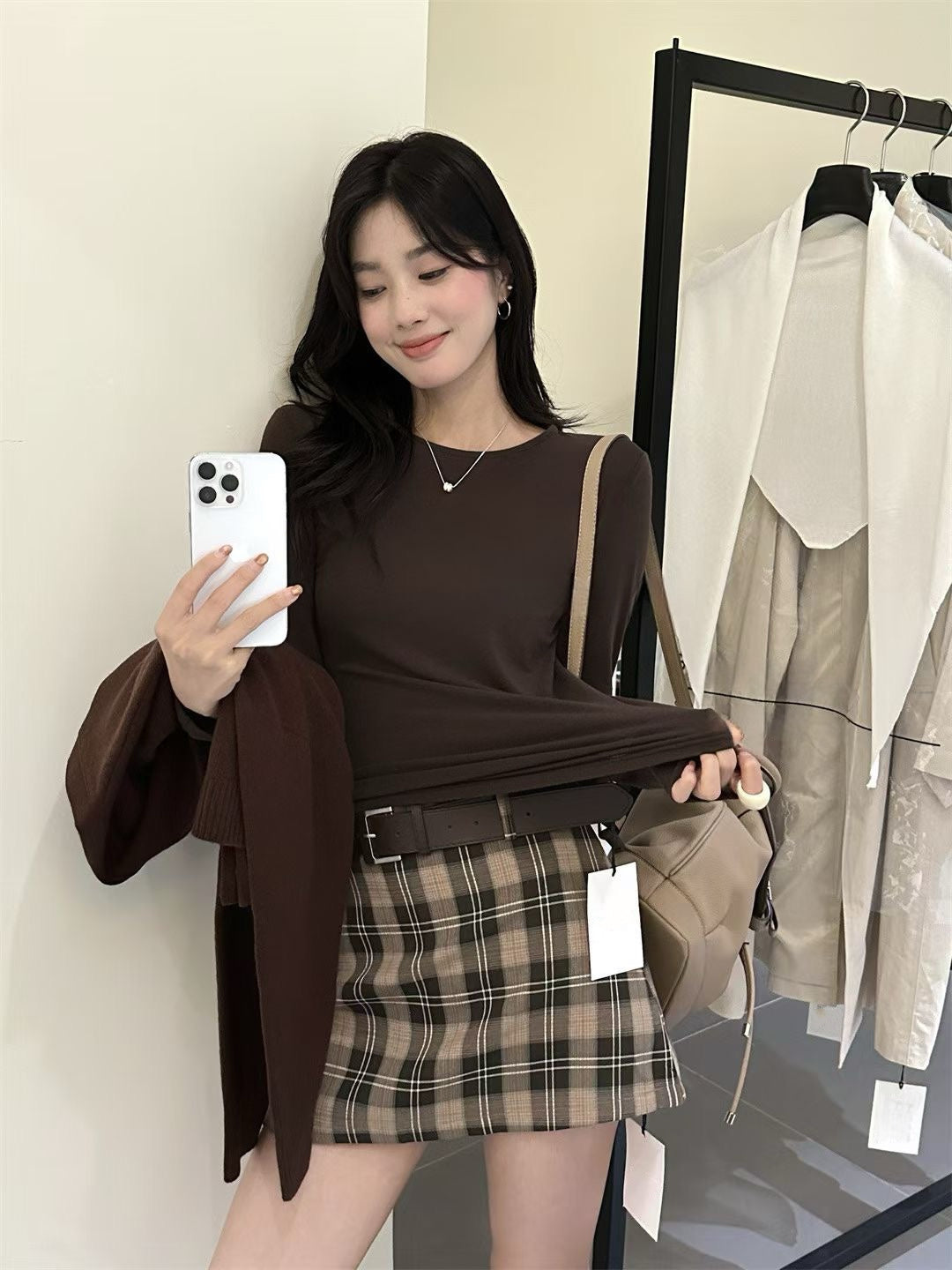 // 超親膚羊絨感多色TEE