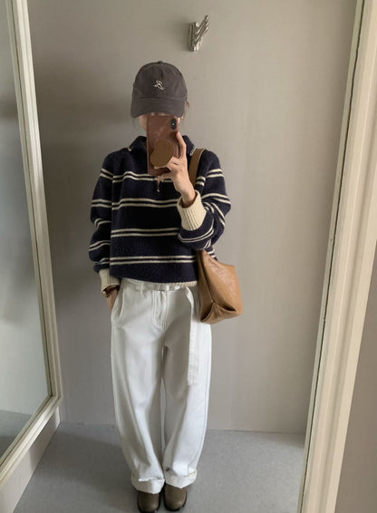 // 撞色間條邊半拉鍊毛衣