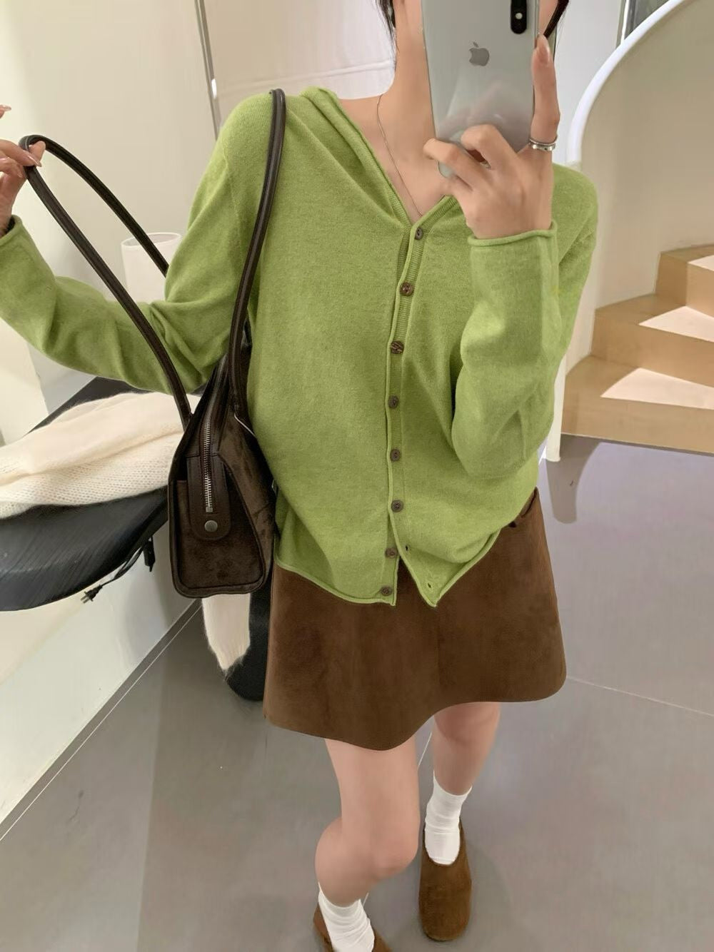 // 顏色美美的連帽薄針織外套