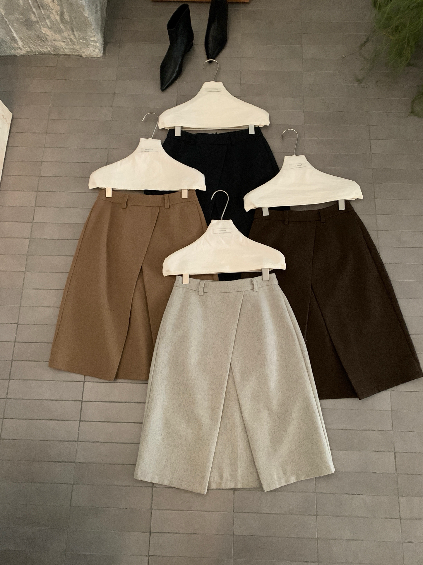 // 45%wool交叉不規則毛呢裙