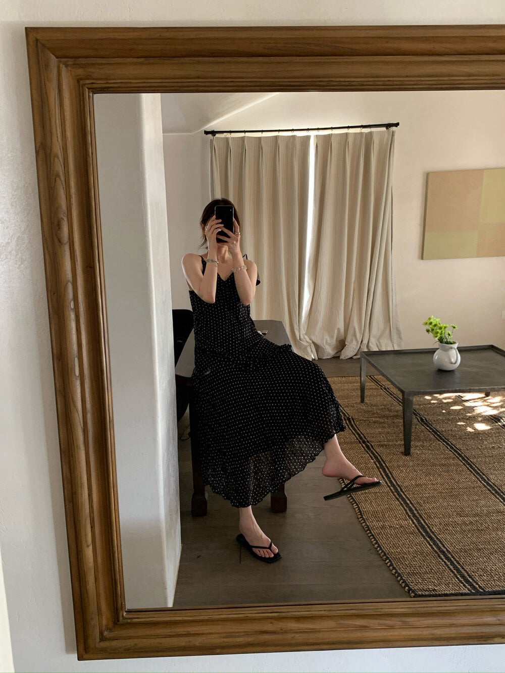 // 春日小碎花荷葉邊吊帶OPS