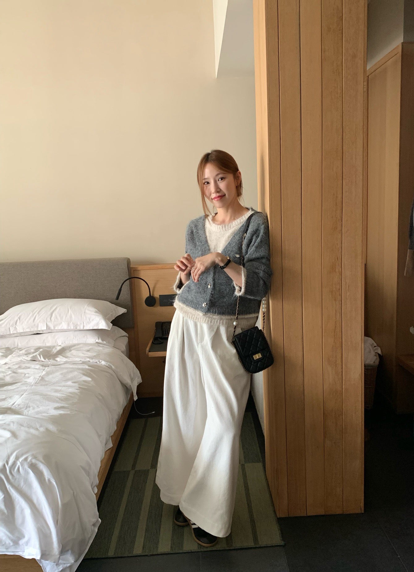 // 10%wool質感不規則鈕扣假兩件毛衣