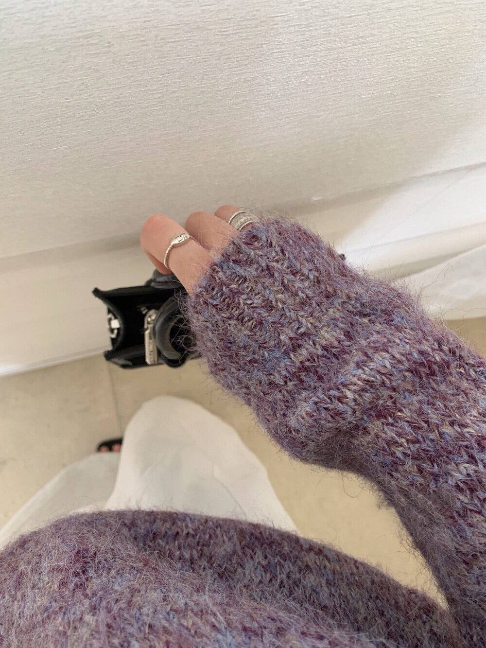 // 超美花線圓領毛衣