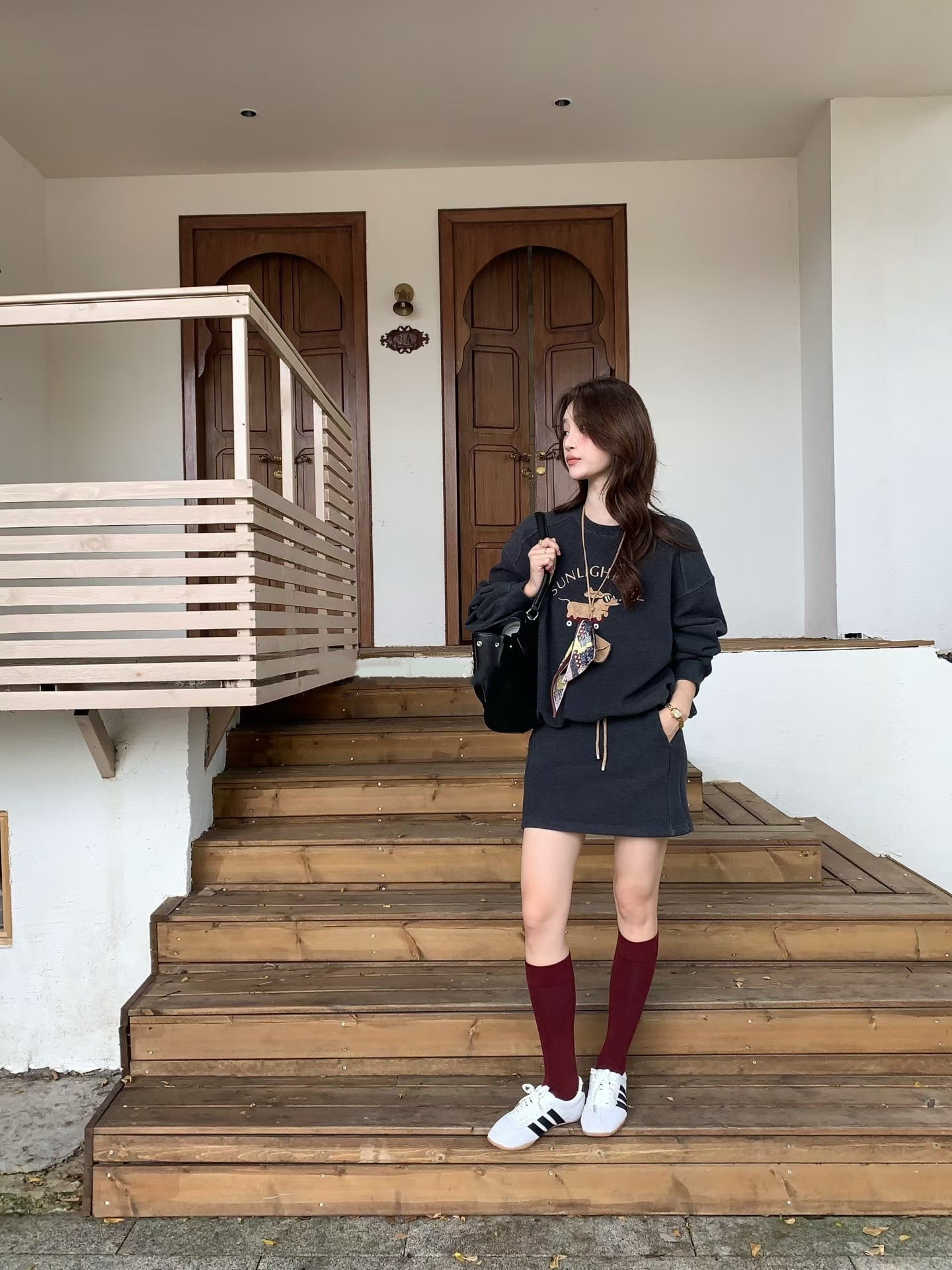 // 可愛小狗刺繡衛衣+短裙套裝(連掛飾)