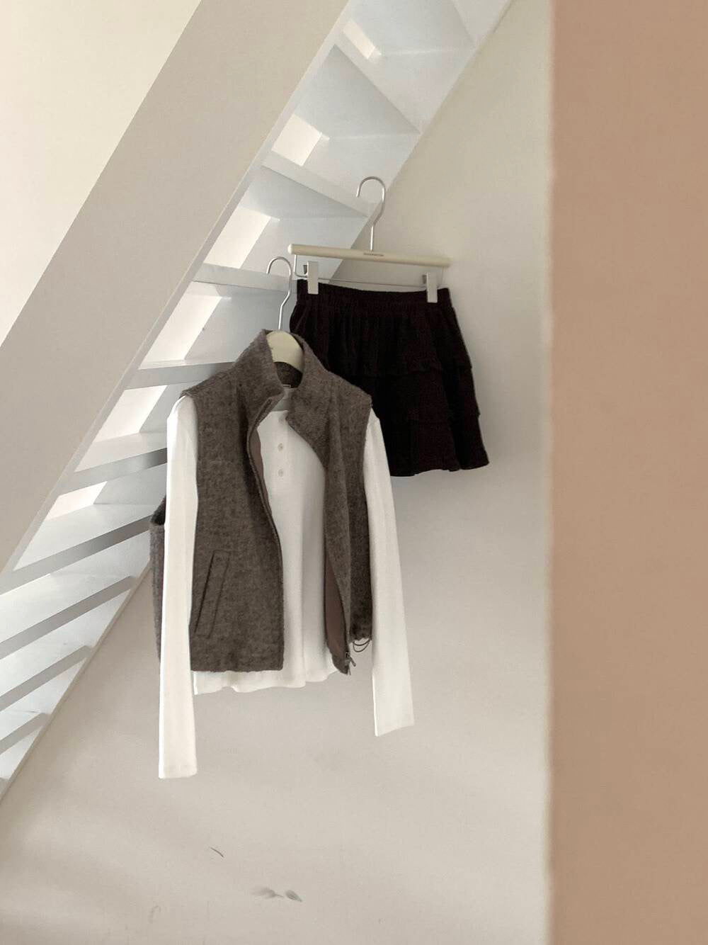 // 40%羊毛小立領拉鍊背心外套