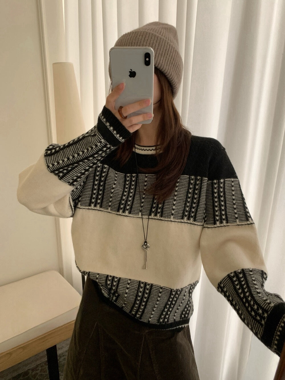 // 超美鈎針提花圓領毛衣