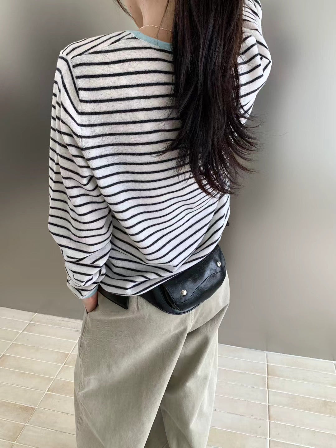 // 拼色邊薄羊毛間條NT