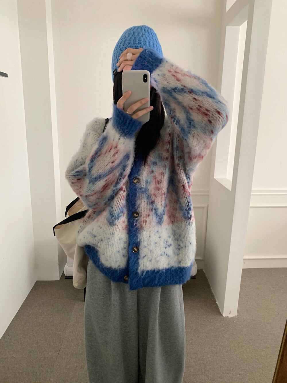 // 復古菱格圖案軟糯V領CD