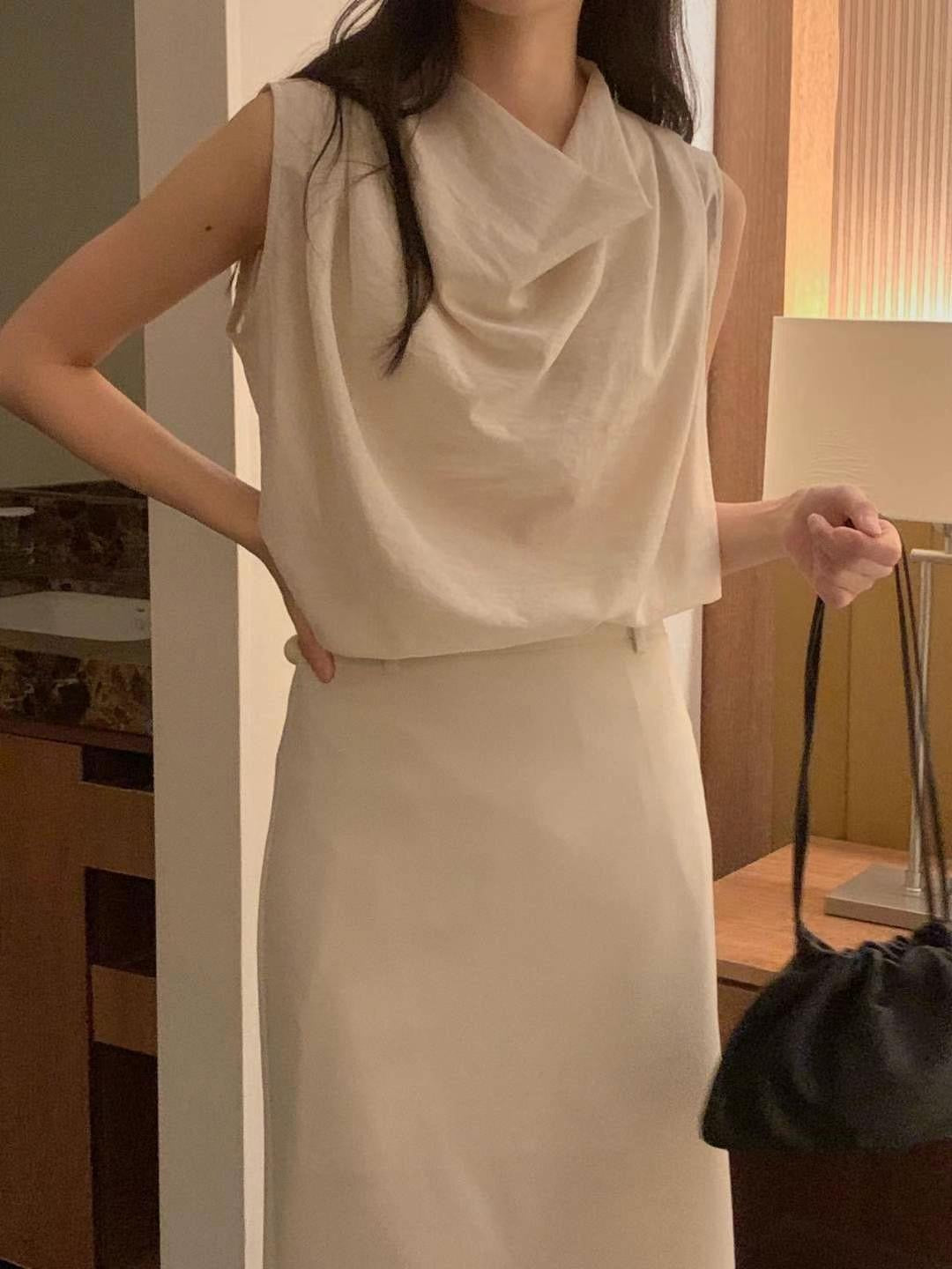 // 垂垂領口silky連腰帶背心