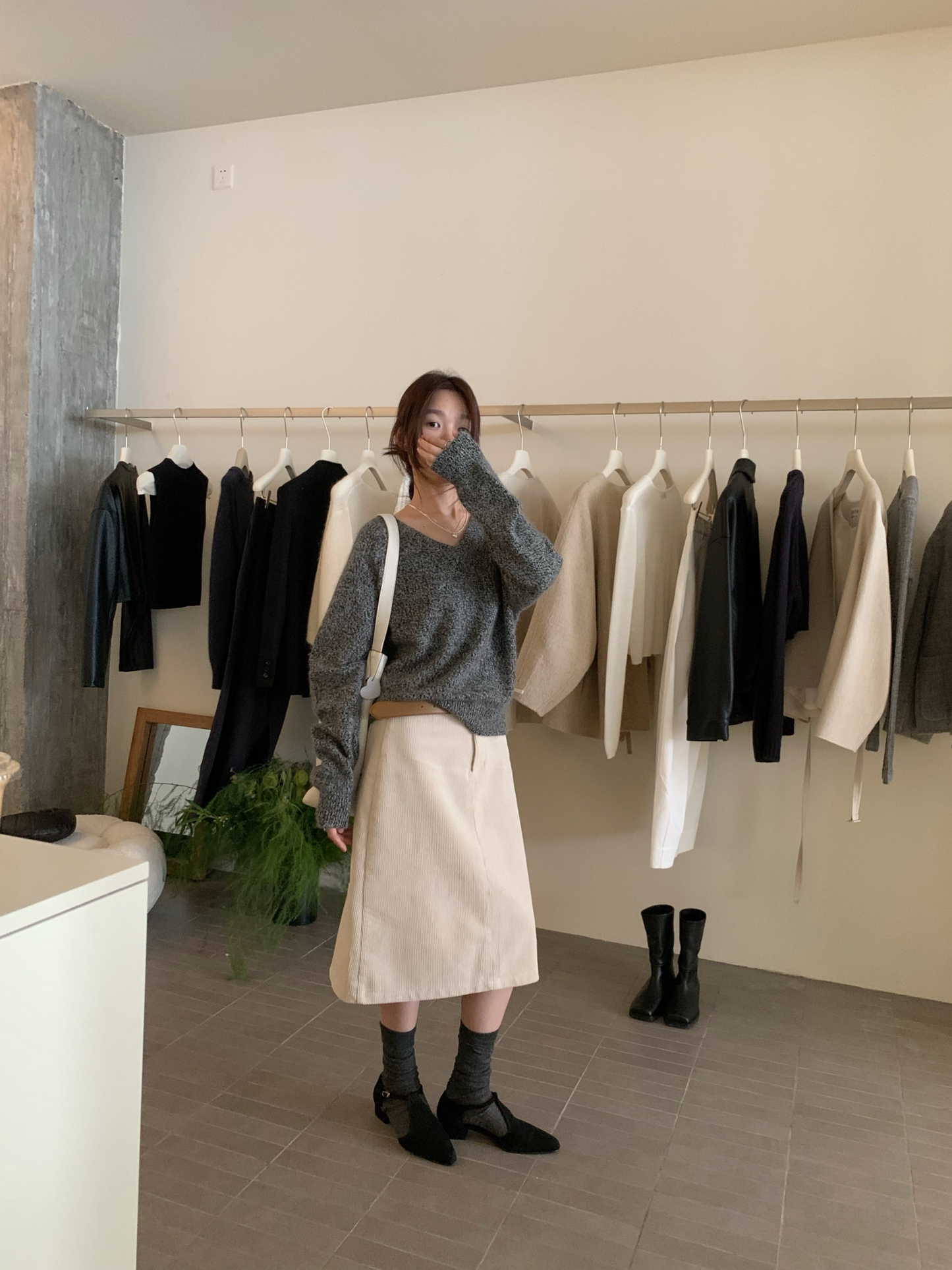 (部分現貨) // 復古感燈芯絨五分中裙