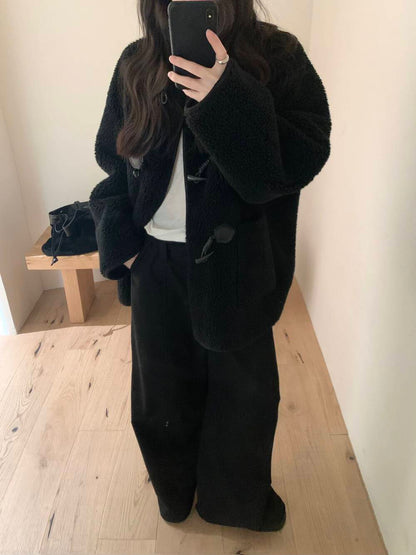 // 高品質拼扣麂皮邊牛角鈕毛毛外套