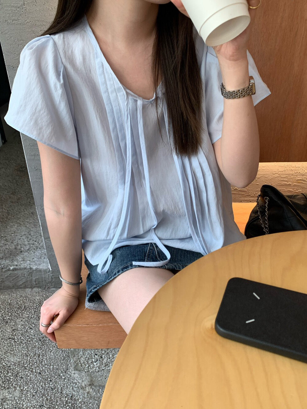 // 壓褶綁帶小飛袖BL