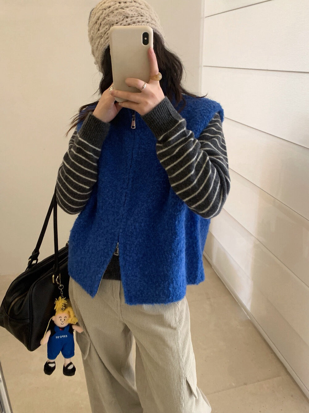 // 9%綿羊毛立領圈圈毛拉鍊背心