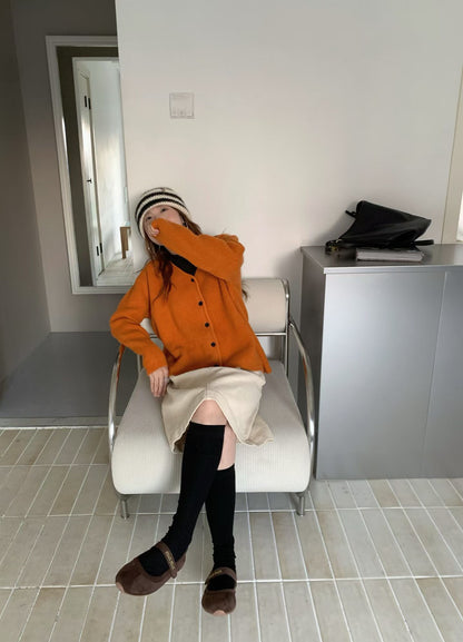 // 12色超美色系V領排扣羊絨紗CD