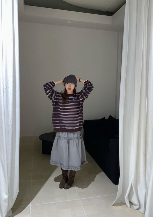 // 很有特色的設計感花邊中裙