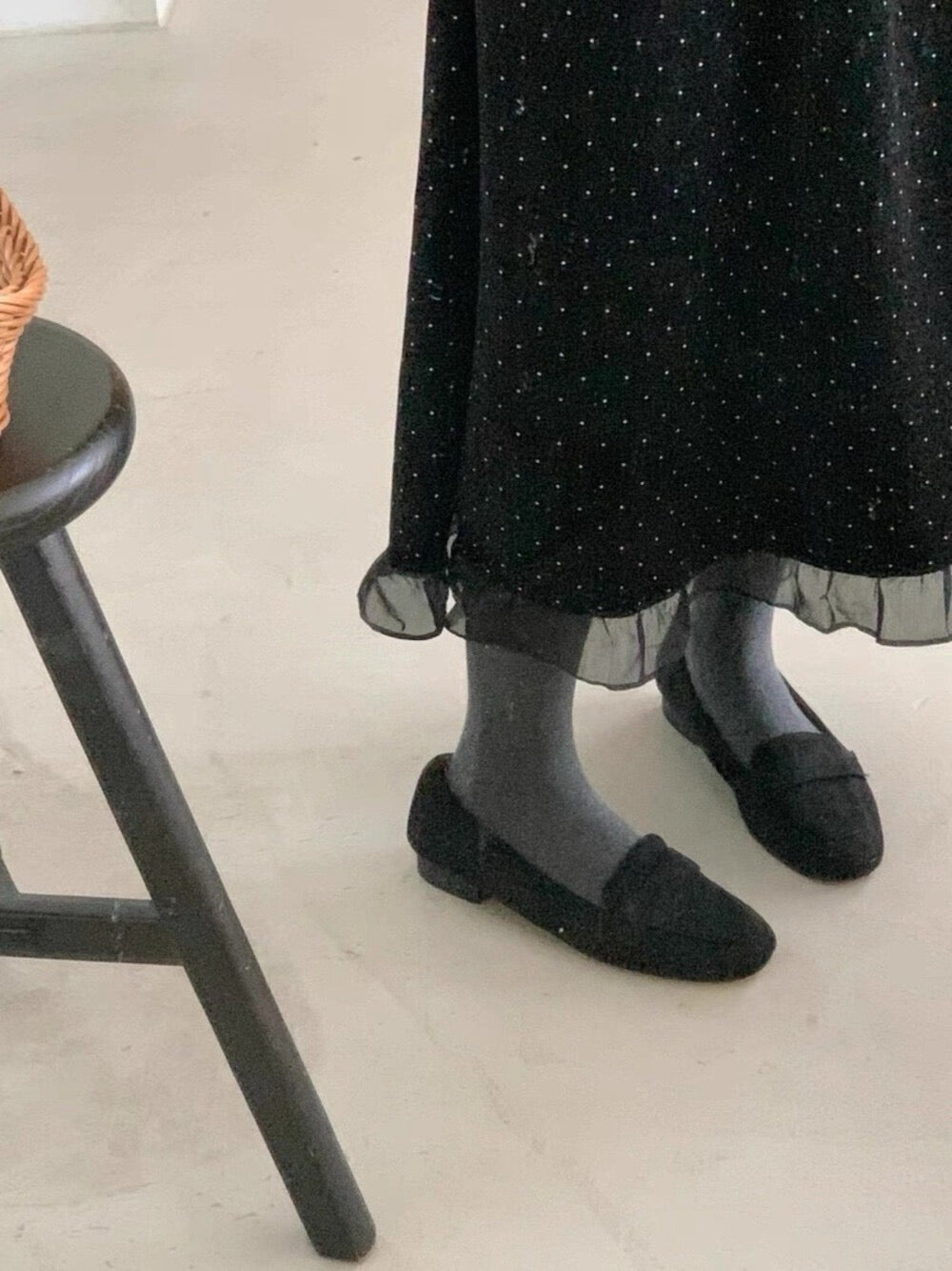 // 拼接花邊紗腳波點絲絨裙￼