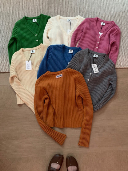 // 復古色調背後手織標直坑紋CD