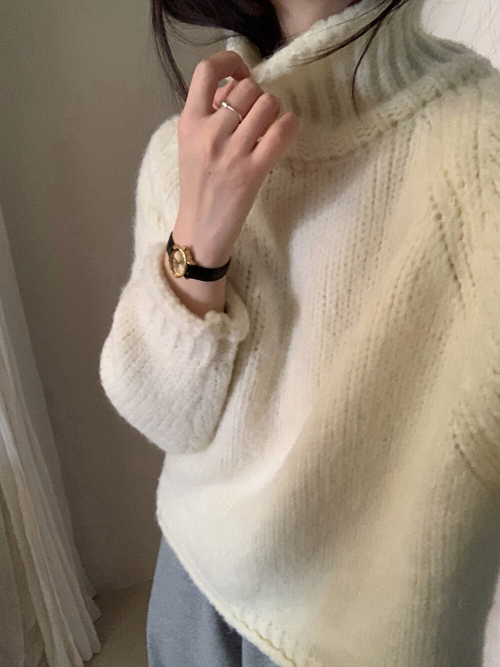 // 12%alpaca顏色超美的軟糯粗棒針卷邊高領毛衣