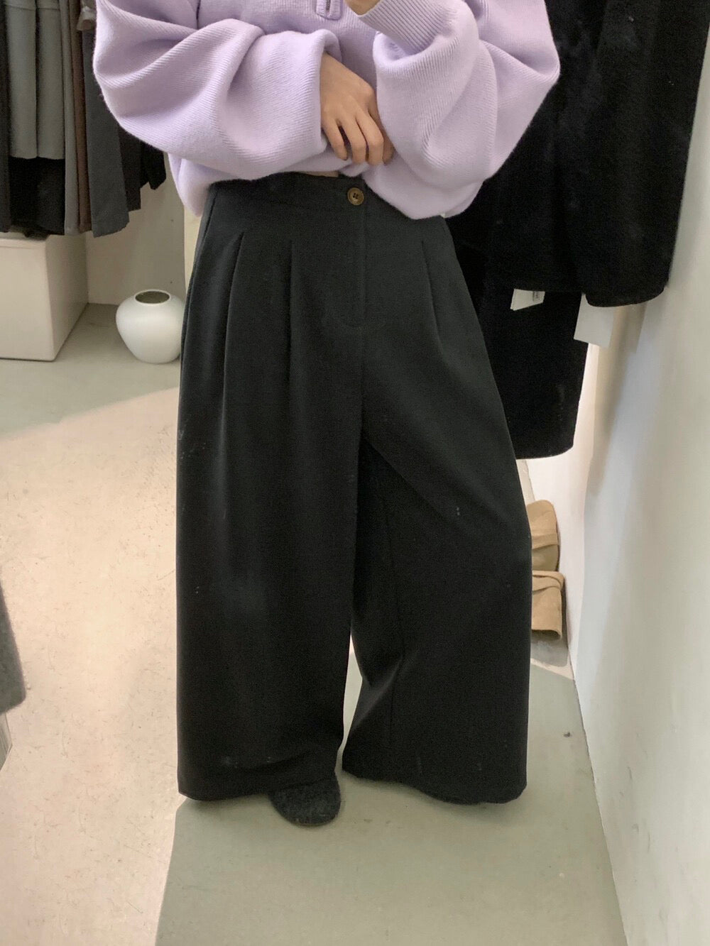 // 壓褶顯瘦加絨闊腳西褲