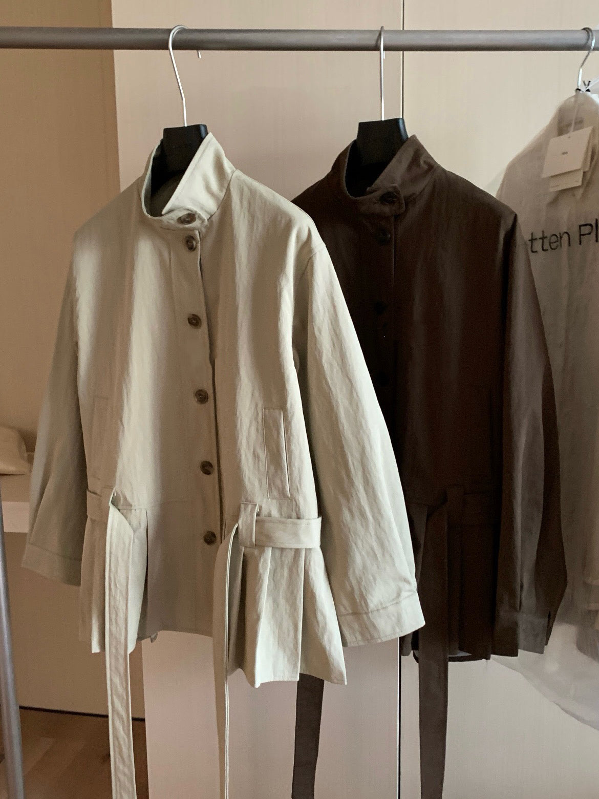 // 設計感百褶腳可立領trench coat