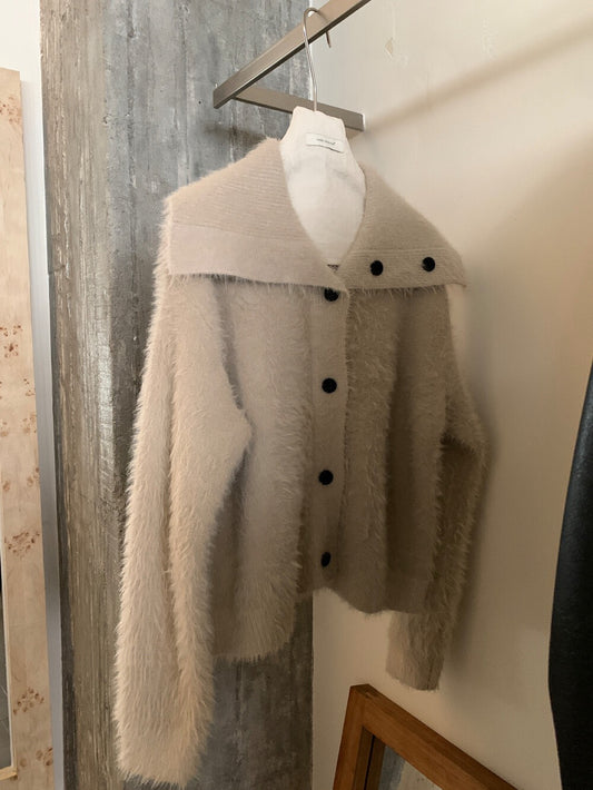 // 毛茸感大翻領貂絨鈕扣外套